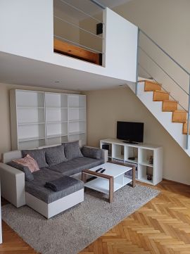 Eladó Lakás 1081 Budapest 8. kerület , 2 lakás vagy duplex lakás lehetőség a M4 metró mentén