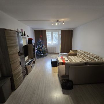 Eladó Lakás 6000 Kecskemét , ELSŐ EMELET ERKÉLYES NAGY LAKÁS ELADÓ!