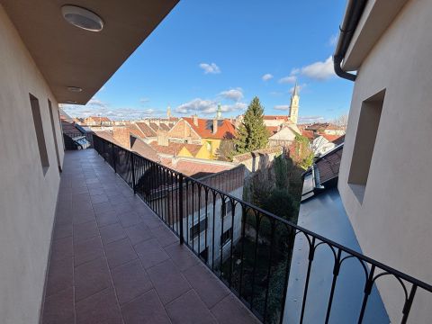 Eladó Lakás Sopron-Várkerület-20 lakásos - 1. ütem