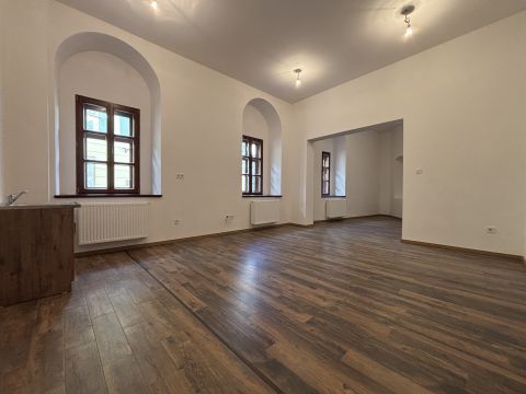 Eladó Lakás 9400 Sopron , Várkerület