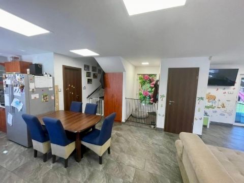 Eladó Ház 2723 Nyáregyháza 2723 Nyáregyháza, kertváros