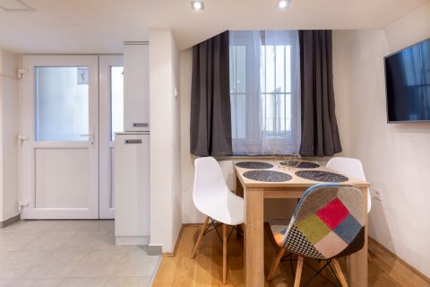 Kiadó Lakás 1065 Budapest 6. kerület 