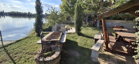 Kiadó Ház 2337 Délegyháza , Kiadó Délegyházán vízparti ház, horgászati lehtőséggel!