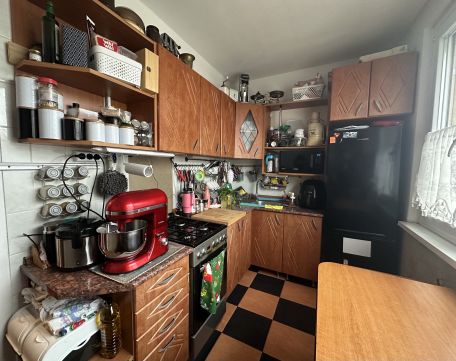 Eladó Lakás 1157 Budapest 15. kerület Napfényes panellakás zöld környezetben, jó elosztással.