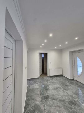 Eladó Ház 2451 Ercsi , Ercsi volt laktanya bejáratánál..