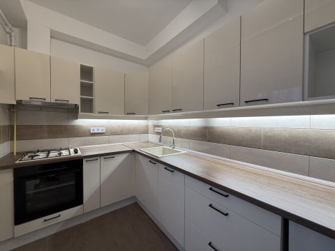 Eladó Lakás 1214 Budapest 21. kerület 