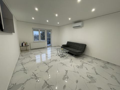 Eladó Lakás 1112 Budapest 11. kerület , Teljes felújítás, 2 nagy szoba, erkély, nyugalom, panoráma!