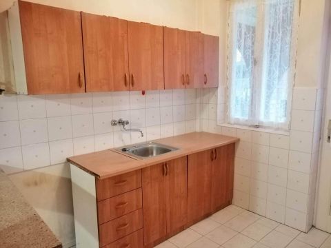 Eladó Lakás 2700 Cegléd 