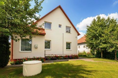 Eladó Ház 2030 Érd , 2030 Érd, Fehérvári út