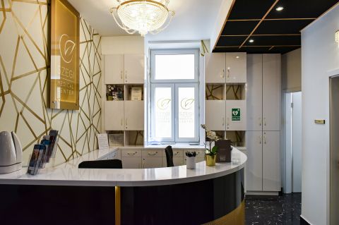 Kiadó Iroda 1052 Budapest 5. kerület 5. ker Berendezett 8 kezelő szobás  klinika bérbe adó