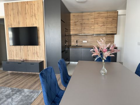 Eladó Lakás 8638 Balatonlelle 100 méterre a parttól, penthouse lakás