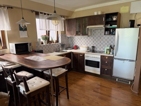 Eladó Lakás 2000 Szentendre , Radnóti sétány vonzásában