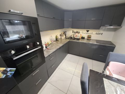 Eladó Ház 6100 Kiskunfélegyháza , Igényesen felújított családi ház a Kossuthvárosban 