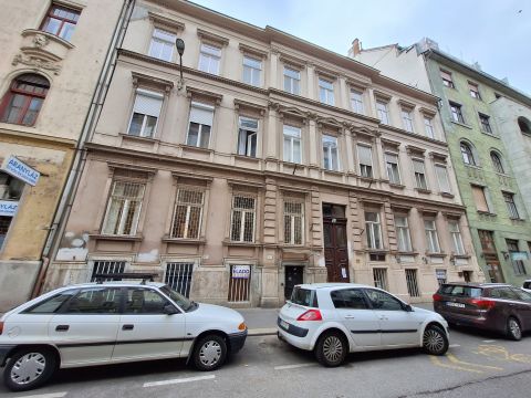 Eladó Üzlethelyiség 1092 Budapest 9. kerület 