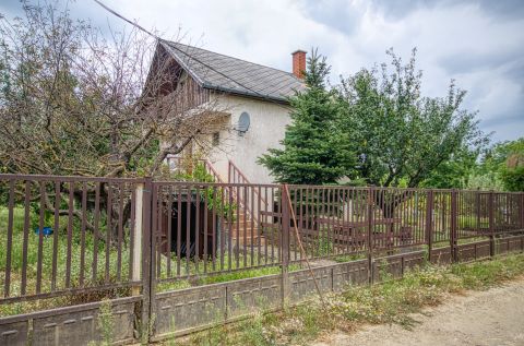 Eladó Ház 2011 Budakalász , Telkes utca