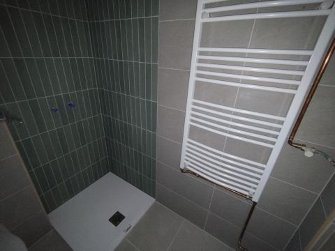 Eladó Lakás 2800 Tatabánya 