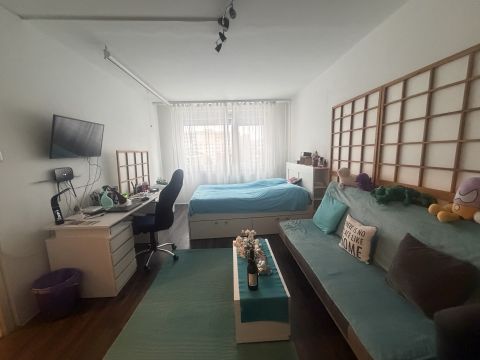 Eladó Lakás 1039 Budapest 3. kerület 