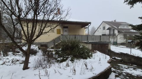 Eladó Ház 8360 Keszthely Központ- és Balatonközeli ház Keszthelyen