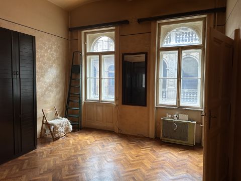 Eladó Lakás 1068 Budapest 6. kerület 