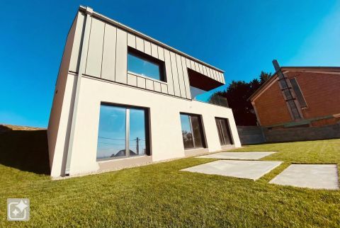 Eladó Ház 2141 Csömör , Knipfer Tibor utca 