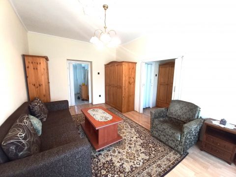 Kiadó Lakás 4024 Debrecen , Petőfi tér 