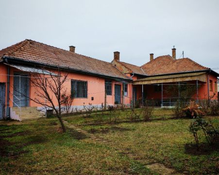 Eladó Ház 3000 Hatvan , Hatvan - Óhatvan részén