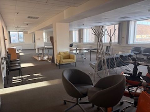 Kiadó Iroda 1117 Budapest 11. kerület 