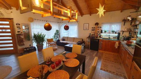 Eladó Ház 2340 Kiskunlacháza , Dunaparti gyöngyszem