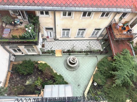 Eladó Lakás 1085 Budapest 8. kerület , Palotanegyedben duplex tetőteraszos lakás eladó!