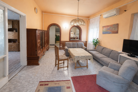 Eladó Ház 6000 Kecskemét , Vacsiközben felújitandó családi ház eladó