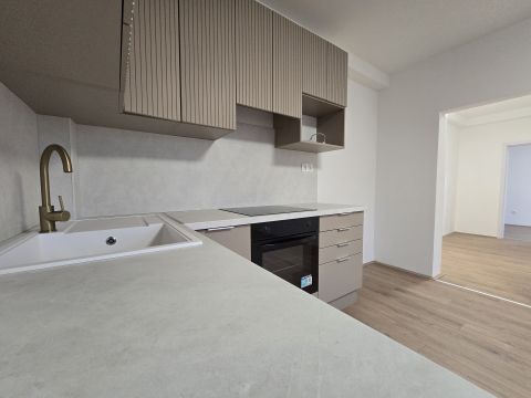 Eladó Lakás 7632 Pécs 