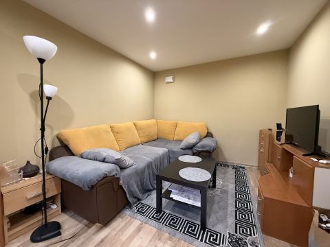 Eladó Ház 1181 Budapest 18. kerület , XVIII. JÓ ÁLLAPOTÚ,1+1 szobás, 39m2-es házrész, 110m2 udvar.