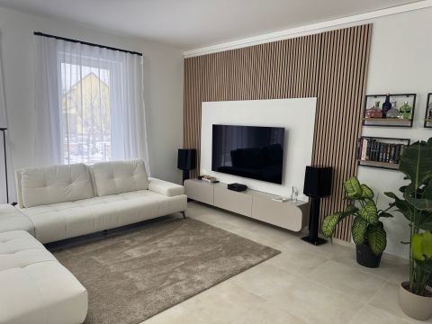 Eladó Lakás 2030 Érd , Érdligeten magasminőségű lakás saját kertrésszel!