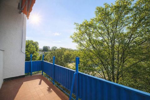 Eladó Lakás 1031 Budapest 3. kerület , Rómaifürdőn , teljesen felújított 3 szobás lakás