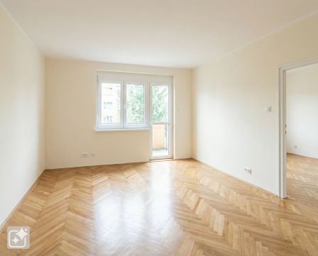 Eladó Lakás 2060 Bicske 