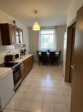 Eladó Lakás 1089 Budapest 8. kerület , Újszerű - 3 külön nyíló szobás lakás a belváros szívében