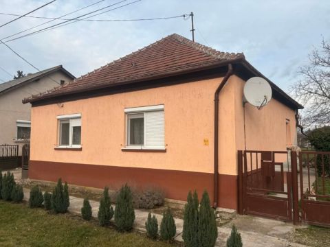 Eladó Ház 9321 Farád , Mátyás Király utca közelében