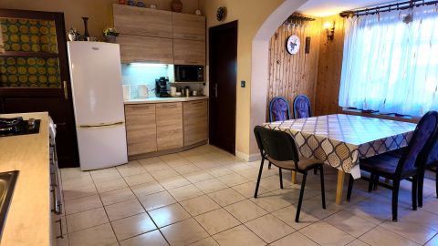 Eladó Ház 1182 Budapest 18. kerület Kandó tér közelében tetőtér beépítéses ház nagy telekel