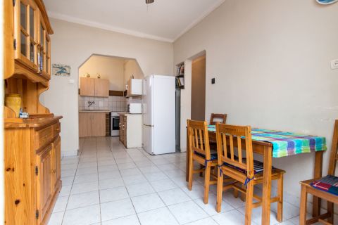 Eladó Ház 2310 Szigetszentmiklós , Szigetszentmiklós,Batthyány Gimnázium közelében