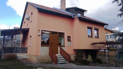 Eladó Ház 2030 Érd , Liget virág neves utca