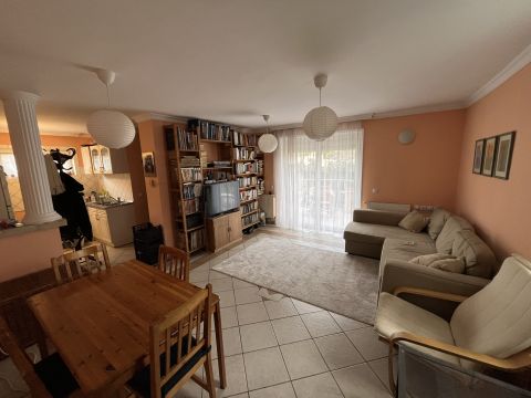 Eladó Ház 1038 Budapest 3. kerület 