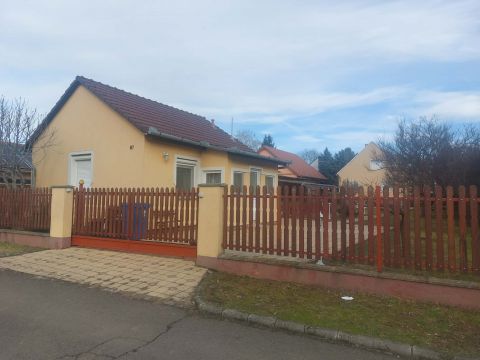 Eladó Ház 7761 Kozármisleny 