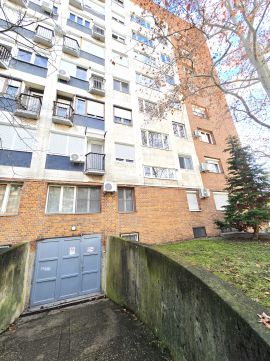 Kiadó Tároló/Raktár 7633 Pécs , Uránvárosi 24 nm-es fűtött tároló