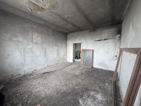 Eladó Ház 2065 Mány , Mány , Felsőörspuszta 