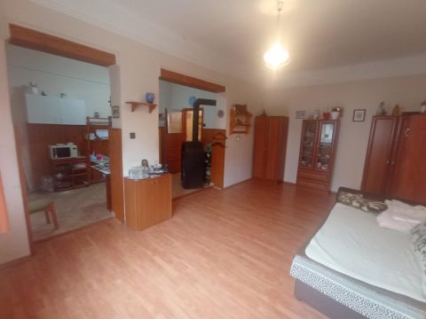 Eladó Lakás 6000 Kecskemét 