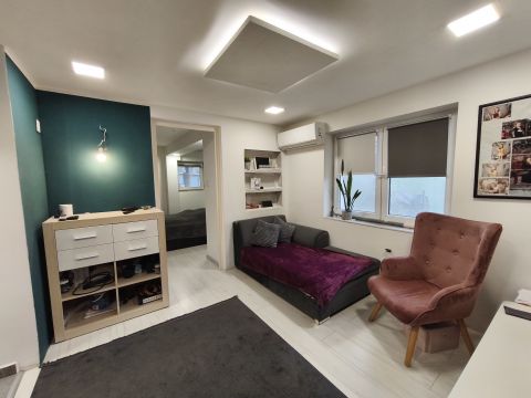 Eladó Ház 2428 Kisapostag , Kisapostagon, kis ház, 998 m2-es telken eladó! 