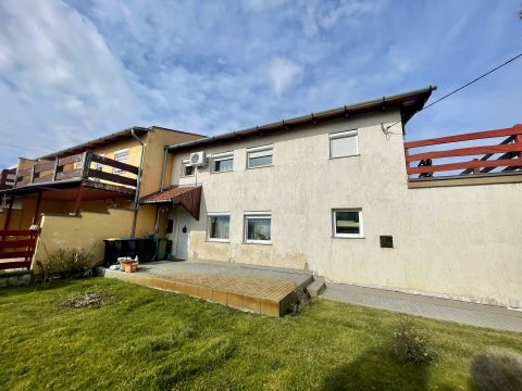 Eladó Lakás 1202 Budapest 20. kerület 