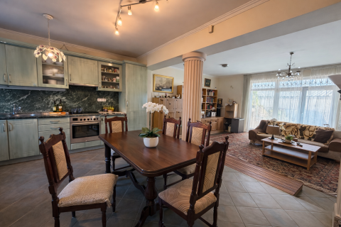 Eladó Lakás 1182 Budapest 18. kerület , Ganz kertváros