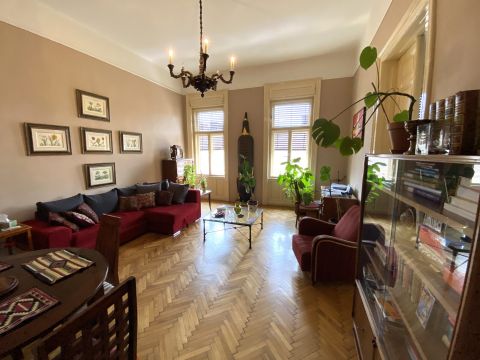 Eladó Lakás 1068 Budapest 6. kerület 