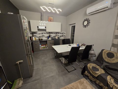 Eladó Ház 6771 Szeged , 6771 Szeged 1.ker. Szöreg Szentiváni dűlő 6